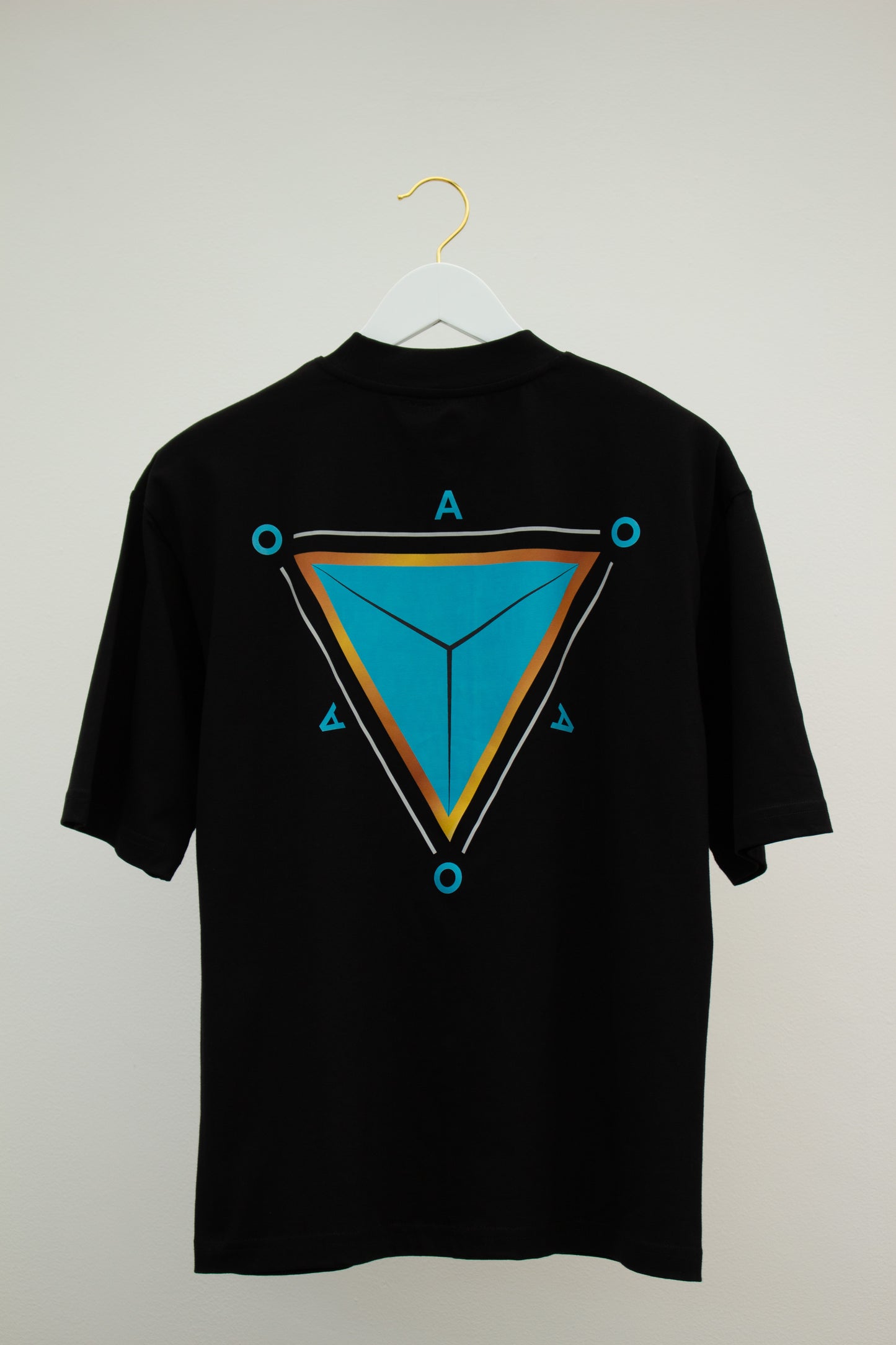 Pyramid T-shirt - Black